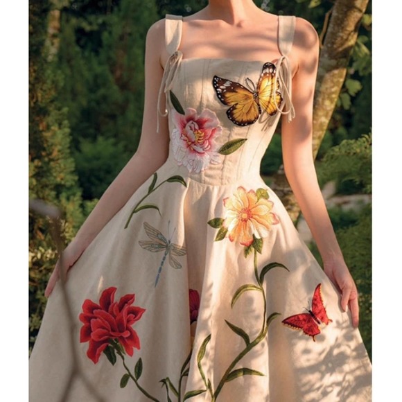 NWT * A-Line Embroidered Midi Spring/Summer Dress - Picture 2 of 5